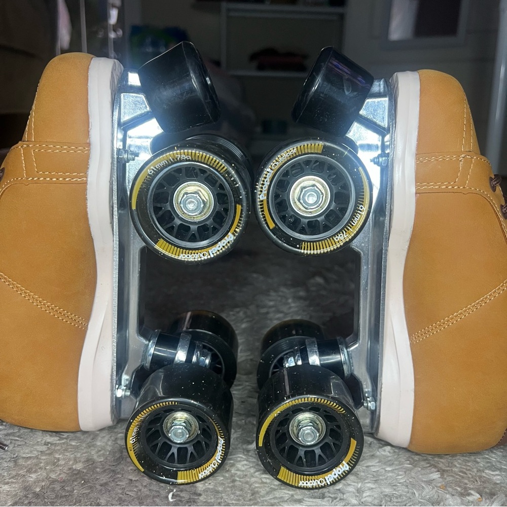Tan Roller Skates by DC Shoes - Picture 6 of 9